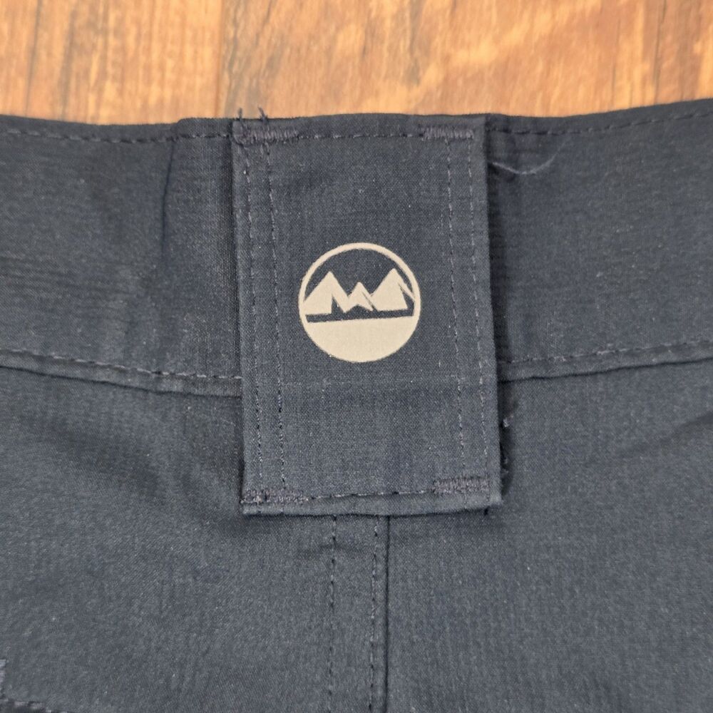 Wrangler Men Size 40 Outdoor Hiking Cargo Shorts Performance Stretch Navy Trail - Picture 9 of 14